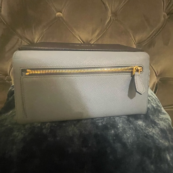 Authentic Prada Saffiano Wallet - Picture 5 of 12